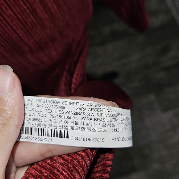 Zara small burgundy plisse midi dress - Picture 7 of 8